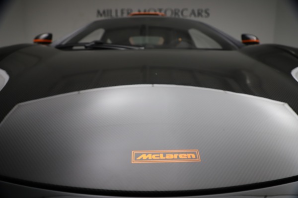 Used 2016 McLaren 688 MSO HS for sale $624,900 at Alfa Romeo of Greenwich in Greenwich CT 06830 28