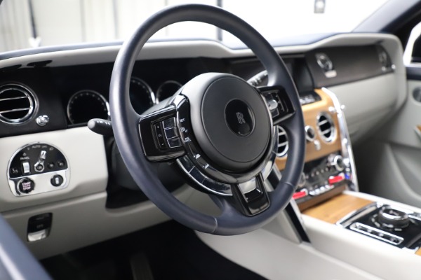 Used 2019 Rolls-Royce Cullinan for sale $349,900 at Alfa Romeo of Greenwich in Greenwich CT 06830 13
