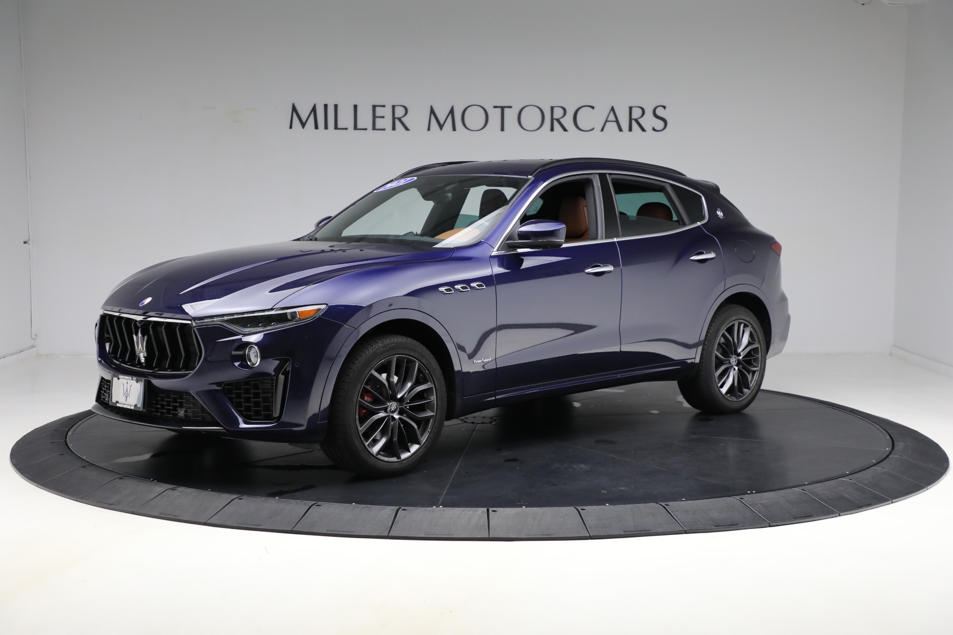 Used 2021 Maserati Levante Q4 GranSport for sale Sold at Alfa Romeo of Greenwich in Greenwich CT 06830 1