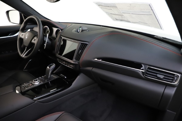 New 2021 Maserati Levante Q4 GranSport for sale Sold at Alfa Romeo of Greenwich in Greenwich CT 06830 24