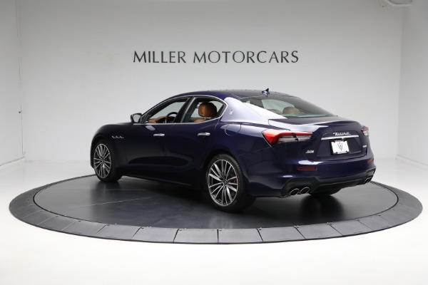 Used 2021 Maserati Ghibli S Q4 for sale Sold at Alfa Romeo of Greenwich in Greenwich CT 06830 10