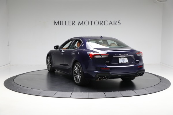 Used 2021 Maserati Ghibli S Q4 for sale Sold at Alfa Romeo of Greenwich in Greenwich CT 06830 11