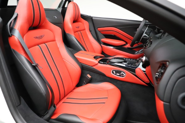 New 2021 Aston Martin Vantage Roadster for sale Sold at Alfa Romeo of Greenwich in Greenwich CT 06830 20