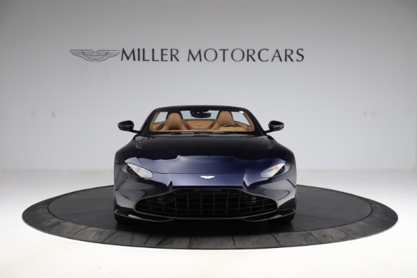 New 2021 Aston Martin Vantage Roadster Convertible for sale $205,686 at Alfa Romeo of Greenwich in Greenwich CT 06830 11