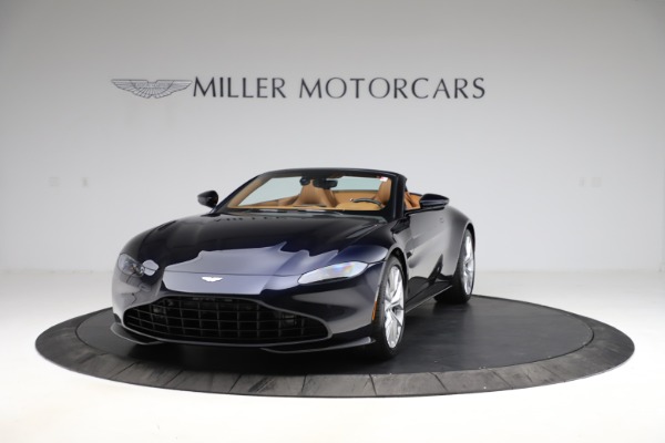 New 2021 Aston Martin Vantage Roadster Convertible for sale $205,686 at Alfa Romeo of Greenwich in Greenwich CT 06830 12