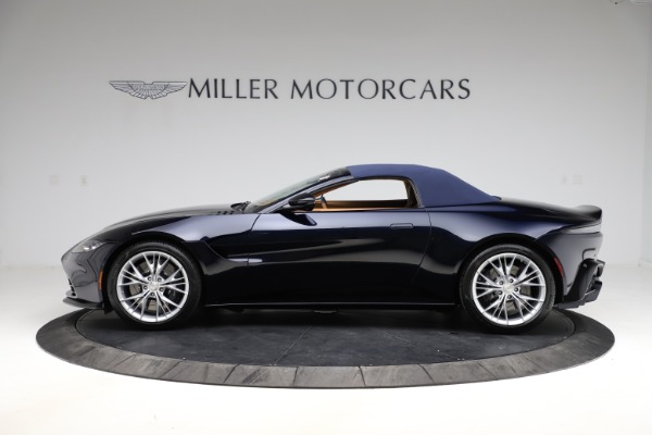 New 2021 Aston Martin Vantage Roadster Convertible for sale $205,686 at Alfa Romeo of Greenwich in Greenwich CT 06830 25