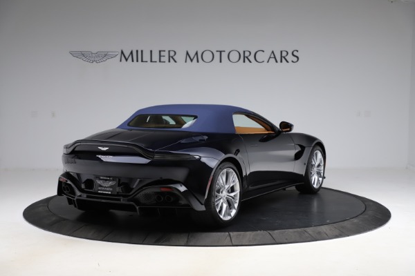 New 2021 Aston Martin Vantage Roadster Convertible for sale $205,686 at Alfa Romeo of Greenwich in Greenwich CT 06830 27