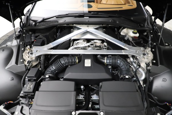 New 2021 Aston Martin Vantage Roadster Convertible for sale $205,686 at Alfa Romeo of Greenwich in Greenwich CT 06830 28