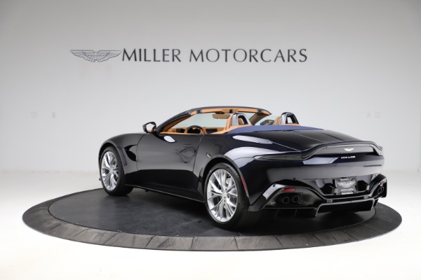 New 2021 Aston Martin Vantage Roadster Convertible for sale $205,686 at Alfa Romeo of Greenwich in Greenwich CT 06830 4
