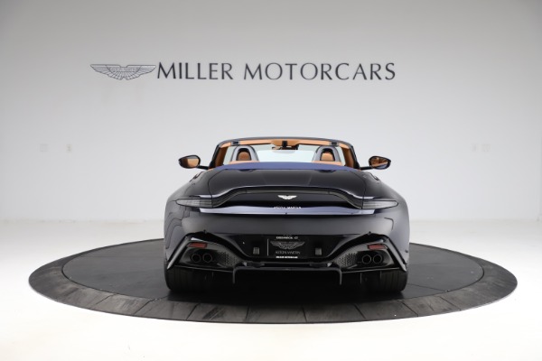 New 2021 Aston Martin Vantage Roadster Convertible for sale $205,686 at Alfa Romeo of Greenwich in Greenwich CT 06830 5