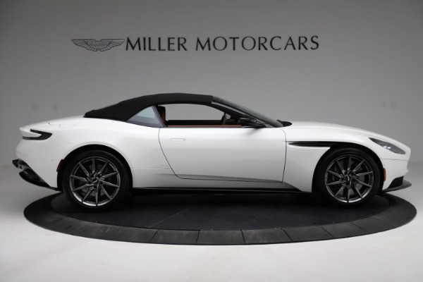 Used 2021 Aston Martin DB11 Volante for sale Sold at Alfa Romeo of Greenwich in Greenwich CT 06830 17