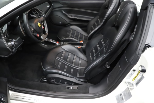 Used 2017 Ferrari 488 Spider for sale $284,900 at Alfa Romeo of Greenwich in Greenwich CT 06830 18