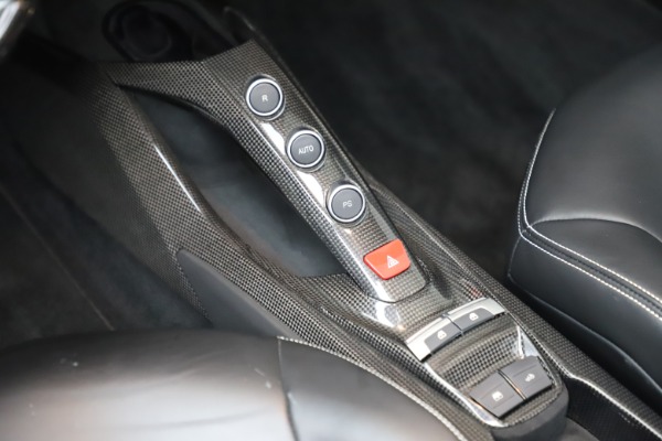 Used 2017 Ferrari 488 Spider for sale $284,900 at Alfa Romeo of Greenwich in Greenwich CT 06830 25