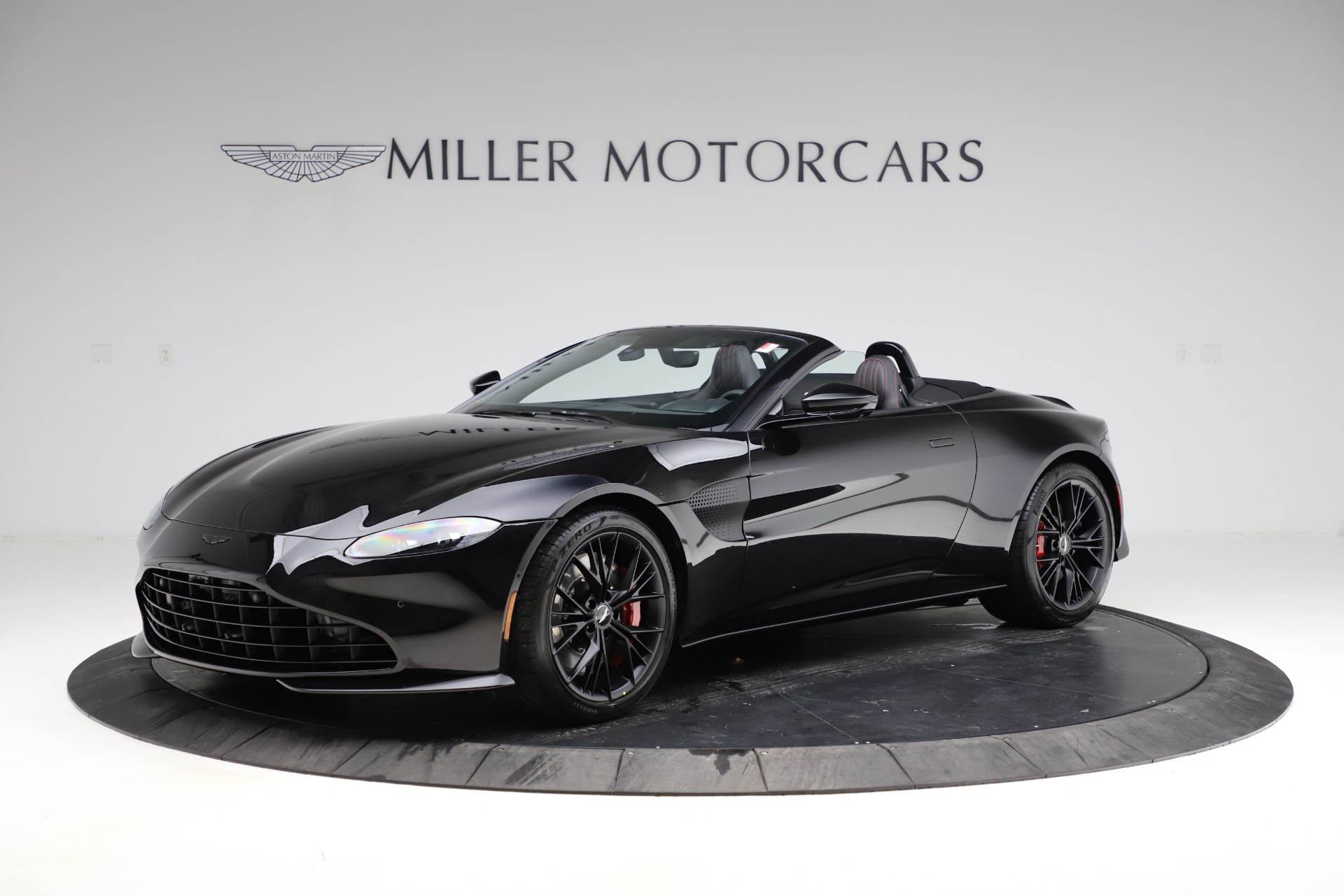Used 2021 Aston Martin Vantage Roadster for sale Sold at Alfa Romeo of Greenwich in Greenwich CT 06830 1