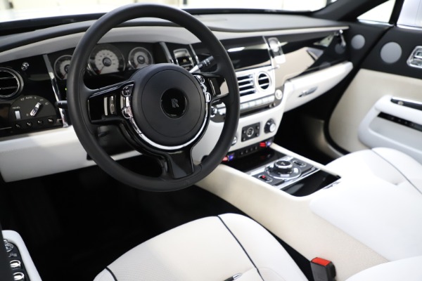 Used 2014 Rolls-Royce Wraith for sale Sold at Alfa Romeo of Greenwich in Greenwich CT 06830 15