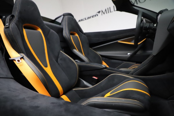 Used 2020 McLaren 720S Spider for sale Sold at Alfa Romeo of Greenwich in Greenwich CT 06830 26