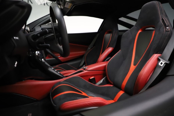 Used 2018 McLaren 720S Performance for sale Sold at Alfa Romeo of Greenwich in Greenwich CT 06830 18