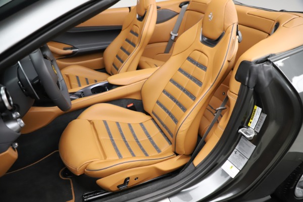 Used 2020 Ferrari Portofino for sale $199,900 at Alfa Romeo of Greenwich in Greenwich CT 06830 21