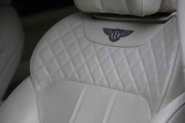 Used 2018 Bentley Bentayga W12 Signature for sale Sold at Alfa Romeo of Greenwich in Greenwich CT 06830 21