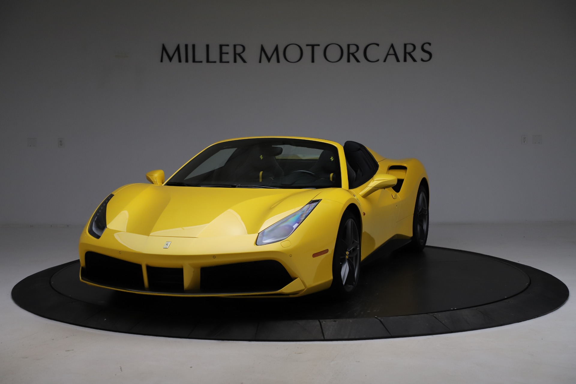 Used 2018 Ferrari 488 Spider for sale Sold at Alfa Romeo of Greenwich in Greenwich CT 06830 1