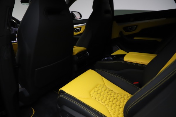 Used 2019 Lamborghini Urus for sale Sold at Alfa Romeo of Greenwich in Greenwich CT 06830 18