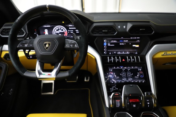 Used 2019 Lamborghini Urus for sale Sold at Alfa Romeo of Greenwich in Greenwich CT 06830 23