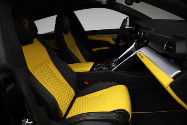 Used 2019 Lamborghini Urus for sale Sold at Alfa Romeo of Greenwich in Greenwich CT 06830 25