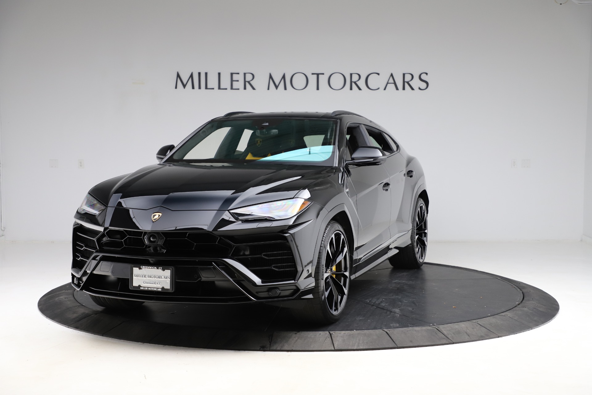 Used 2019 Lamborghini Urus for sale Sold at Alfa Romeo of Greenwich in Greenwich CT 06830 1