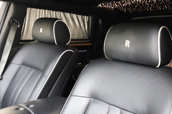 Used 2015 Rolls-Royce Phantom EWB for sale Sold at Alfa Romeo of Greenwich in Greenwich CT 06830 10