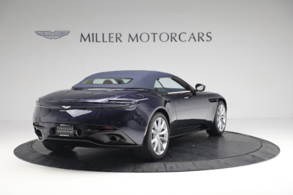 Used 2021 Aston Martin DB11 Volante for sale Sold at Alfa Romeo of Greenwich in Greenwich CT 06830 17