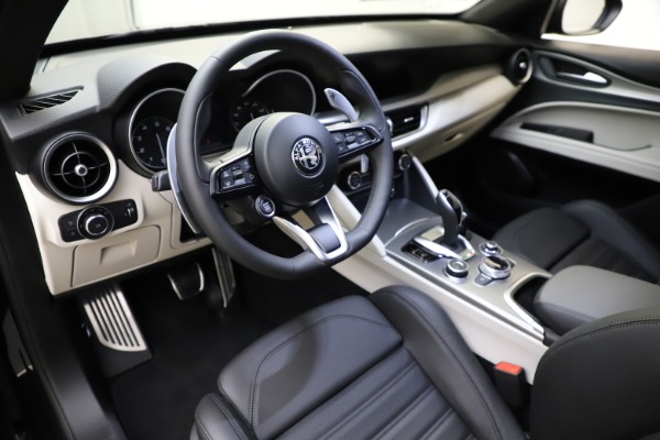 New 2021 Alfa Romeo Stelvio Ti Sport Q4 for sale Sold at Alfa Romeo of Greenwich in Greenwich CT 06830 13