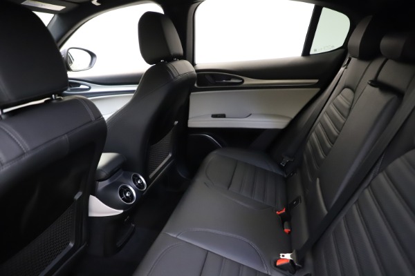 New 2021 Alfa Romeo Stelvio Ti Sport Q4 for sale Sold at Alfa Romeo of Greenwich in Greenwich CT 06830 19