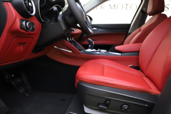 New 2021 Alfa Romeo Stelvio Q4 for sale Sold at Alfa Romeo of Greenwich in Greenwich CT 06830 13