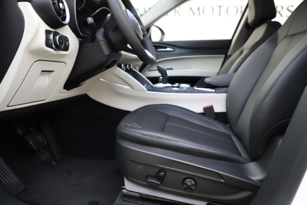 New 2021 Alfa Romeo Stelvio Q4 for sale Sold at Alfa Romeo of Greenwich in Greenwich CT 06830 14