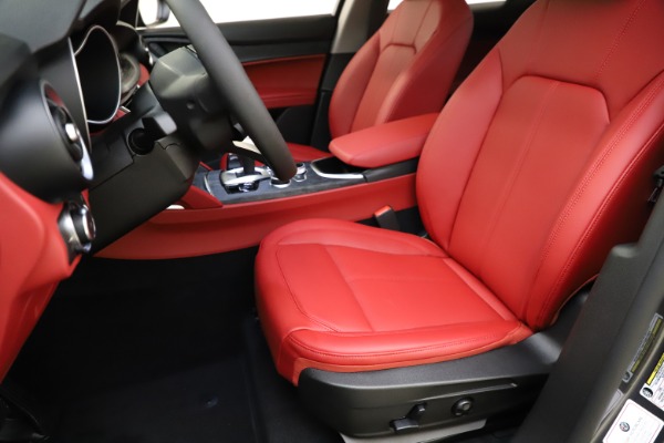 New 2021 Alfa Romeo Stelvio Q4 for sale $48,050 at Alfa Romeo of Greenwich in Greenwich CT 06830 15
