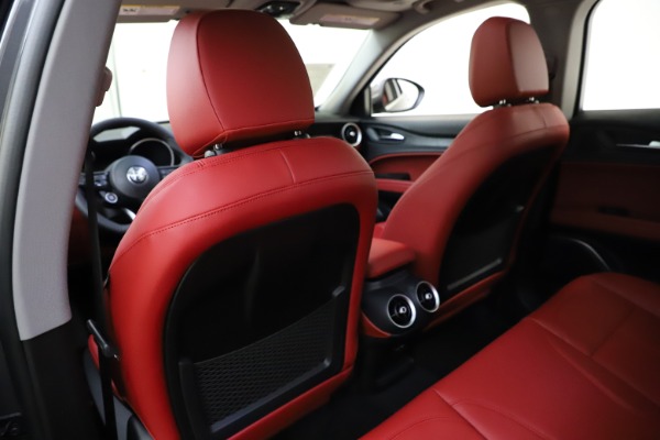 New 2021 Alfa Romeo Stelvio Q4 for sale $48,050 at Alfa Romeo of Greenwich in Greenwich CT 06830 20