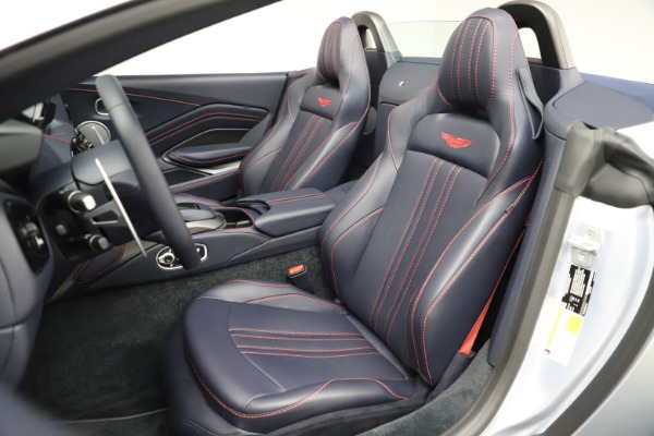 New 2021 Aston Martin Vantage Roadster for sale $184,286 at Alfa Romeo of Greenwich in Greenwich CT 06830 16
