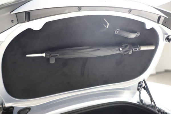 New 2021 Aston Martin Vantage Roadster for sale $184,286 at Alfa Romeo of Greenwich in Greenwich CT 06830 28