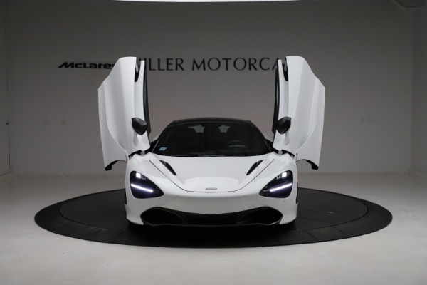 Used 2020 McLaren 720S Spider for sale Sold at Alfa Romeo of Greenwich in Greenwich CT 06830 22