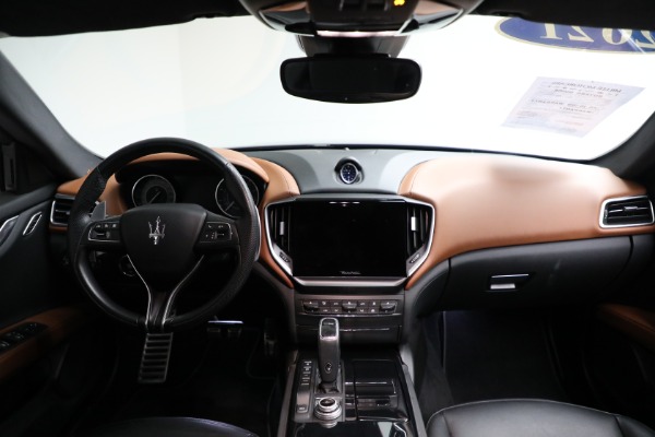 Used 2021 Maserati Ghibli S Q4 for sale Sold at Alfa Romeo of Greenwich in Greenwich CT 06830 21
