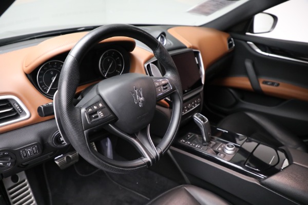 Used 2021 Maserati Ghibli S Q4 for sale Sold at Alfa Romeo of Greenwich in Greenwich CT 06830 22