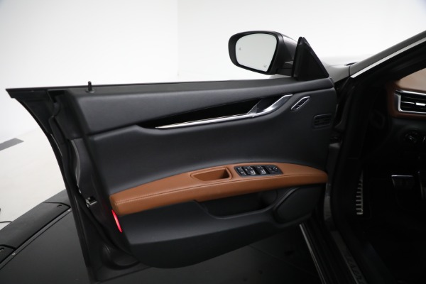 Used 2021 Maserati Ghibli S Q4 for sale Sold at Alfa Romeo of Greenwich in Greenwich CT 06830 23