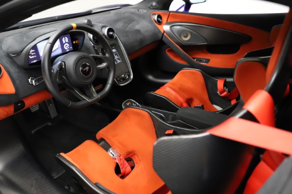 Used 2019 McLaren 600LT for sale $234,900 at Alfa Romeo of Greenwich in Greenwich CT 06830 15