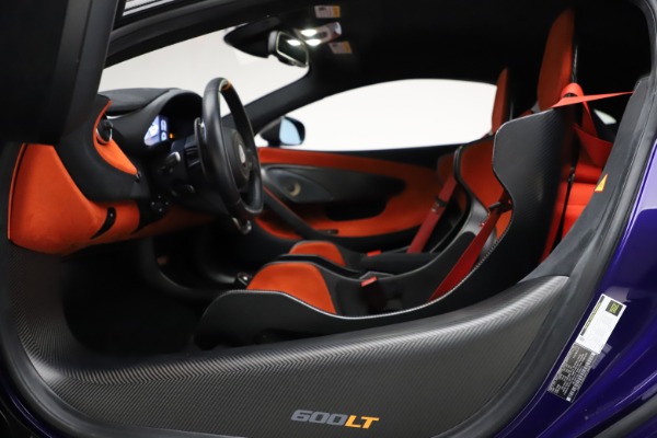 Used 2019 McLaren 600LT for sale $234,900 at Alfa Romeo of Greenwich in Greenwich CT 06830 16