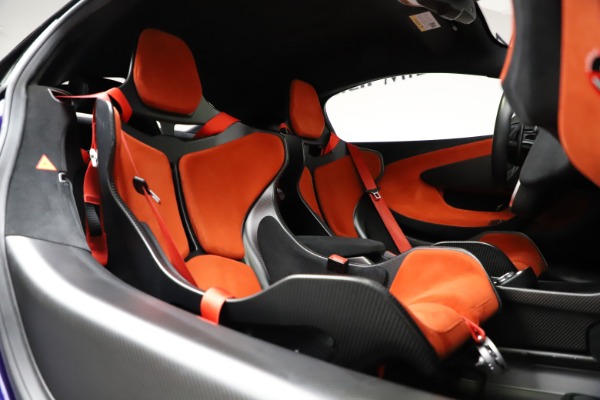Used 2019 McLaren 600LT for sale $234,900 at Alfa Romeo of Greenwich in Greenwich CT 06830 21