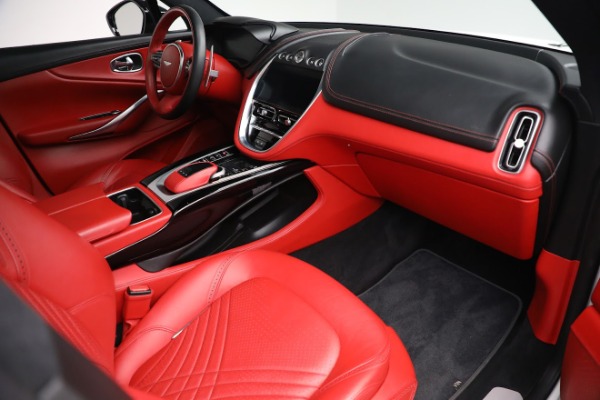 Used 2021 Aston Martin DBX for sale $137,900 at Alfa Romeo of Greenwich in Greenwich CT 06830 23