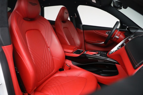 Used 2021 Aston Martin DBX for sale $137,900 at Alfa Romeo of Greenwich in Greenwich CT 06830 24