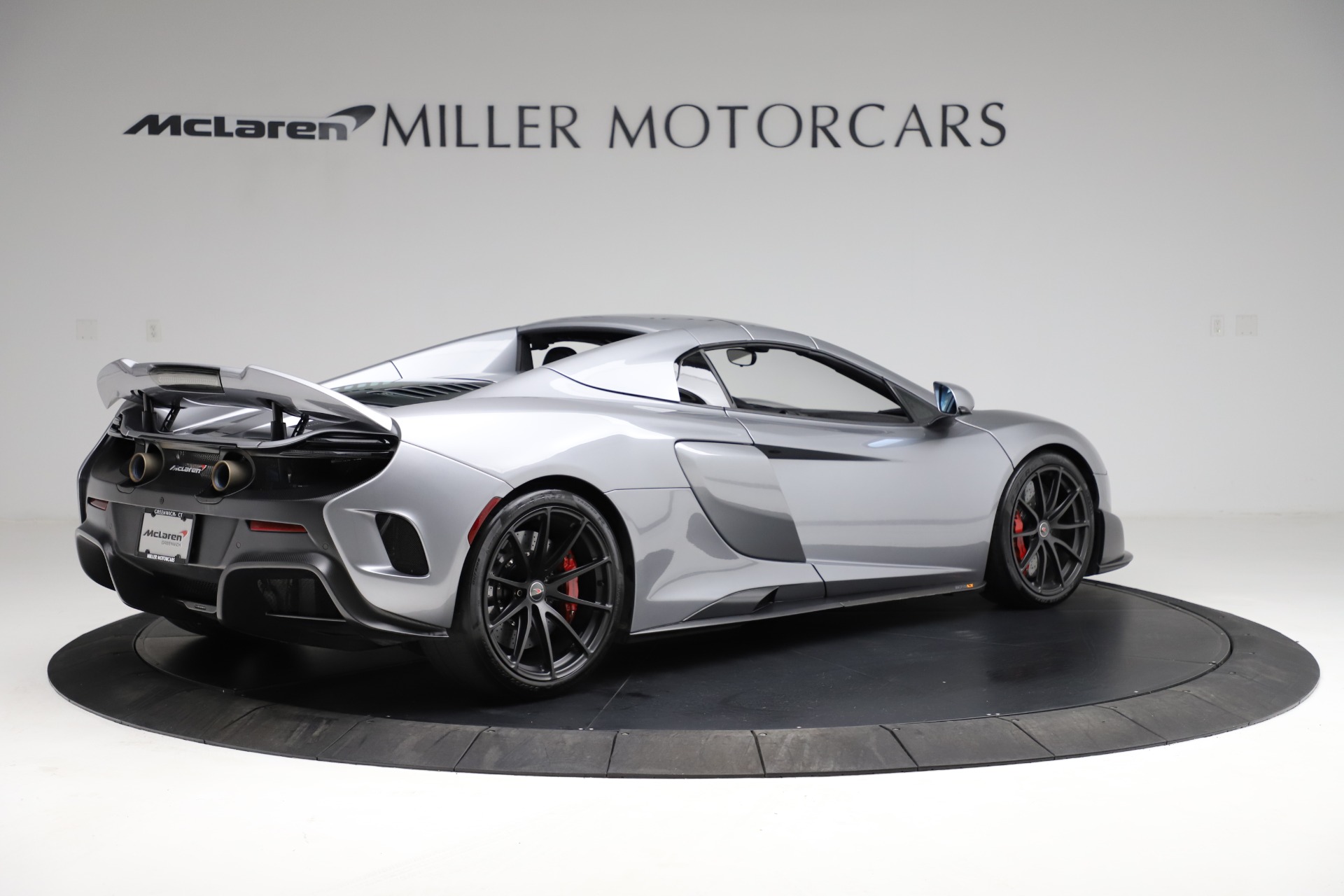 Pre Owned 16 Mclaren 675lt Spider For Sale Special Pricing Alfa Romeo Of Greenwich Stock 3233c