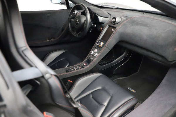 Used 2016 McLaren 675LT Spider for sale Call for price at Alfa Romeo of Greenwich in Greenwich CT 06830 25