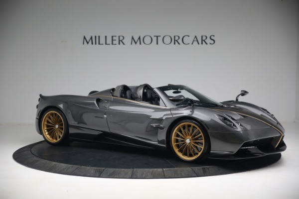 Used 2017 Pagani Huayra Roadster for sale Sold at Alfa Romeo of Greenwich in Greenwich CT 06830 10